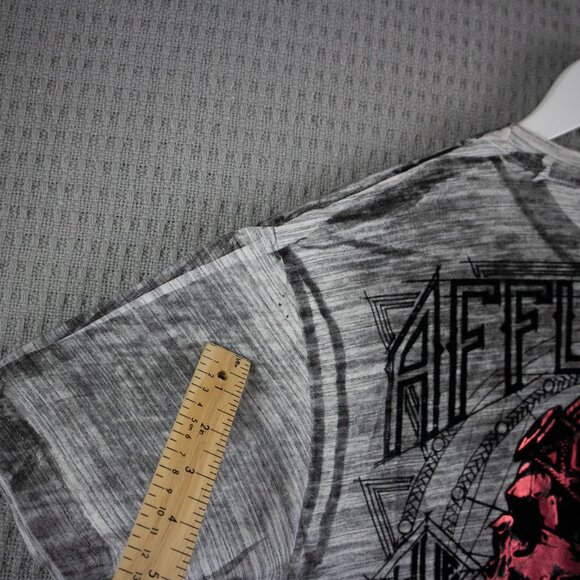 Affliction Live Fast Tribal Skull Washed Tee Mens Medium - Picture 8 of 8